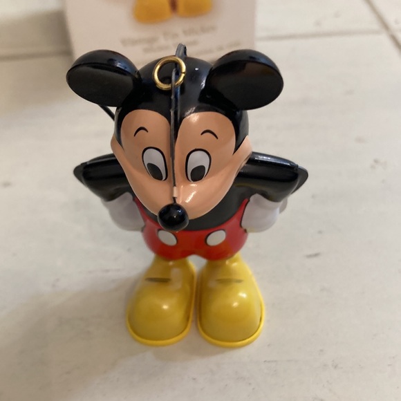 Hallmark Vintage Tin Mickey Mouse 2009 ornament - Picture 2 of 9